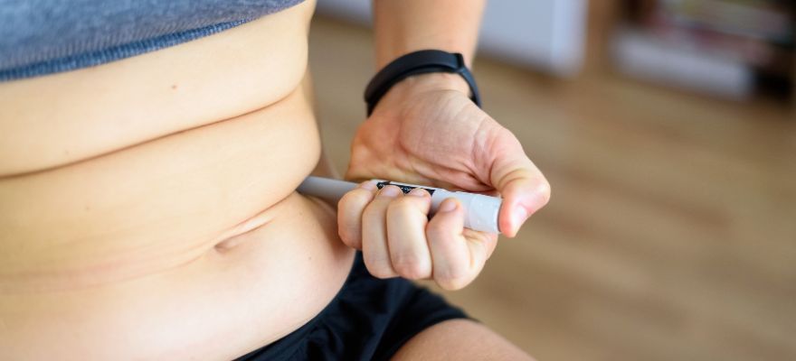 Person using weight loss injection - Apples Wellbeing